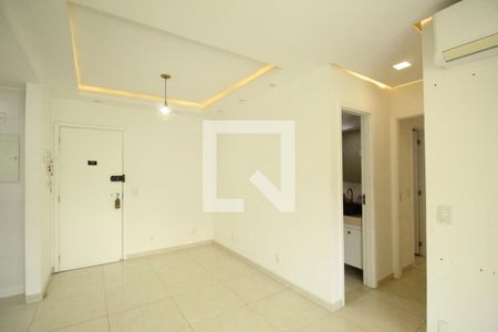 Sala de apartamento à venda com 2 quartos, 60m² em Jacarepaguá, Rio de Janeiro