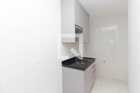 Cozinha de apartamento para alugar com 2 quartos, 33m² em Vila Constança, São Paulo