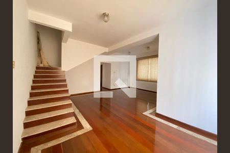 Sala de casa à venda com 4 quartos, 284m² em Del Castilho, Rio de Janeiro