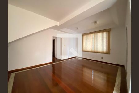 Sala de casa à venda com 4 quartos, 284m² em Del Castilho, Rio de Janeiro