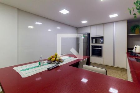 Casa à venda com 3 quartos, 180m² em Jardim Galli, São Paulo