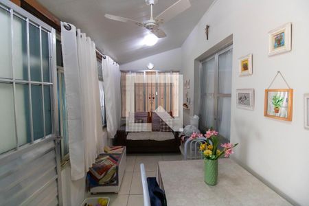 Hall de casa à venda com 4 quartos, 225m² em Santa Rosa, Niterói