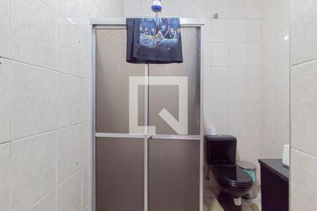 Banheiro Social de casa à venda com 1 quarto, 100m² em Parque Boturussu, São Paulo