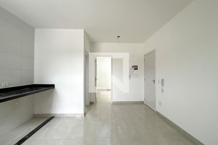 Sala/Cozinha de apartamento para alugar com 1 quarto, 37m² em Vila Mangalot, São Paulo