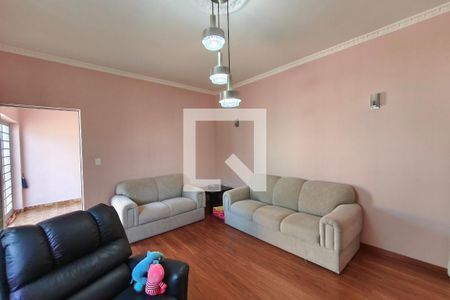 Sala de casa à venda com 4 quartos, 240m² em Jardim do Trevo, Campinas