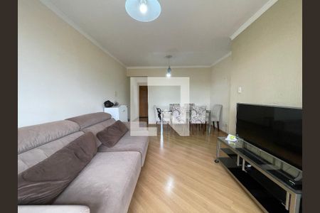 Sala de apartamento para alugar com 3 quartos, 68m² em Jardim Jaqueline, São Paulo