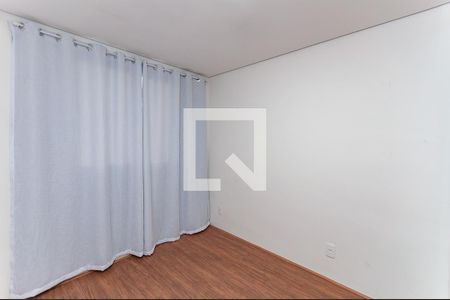 Suíte de apartamento para alugar com 1 quarto, 28m² em Parque Industrial Tomas Edson, São Paulo