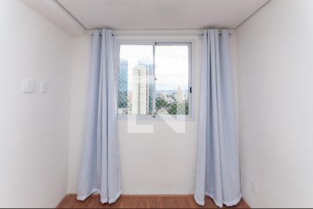 Suíte de apartamento para alugar com 1 quarto, 28m² em Parque Industrial Tomas Edson, São Paulo