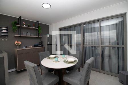 Sala/Cozinha de apartamento à venda com 1 quarto, 39m² em Vila Camargos, Guarulhos
