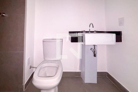 Banheiro de kitnet/studio para alugar com 1 quarto, 33m² em Cerqueira César, São Paulo