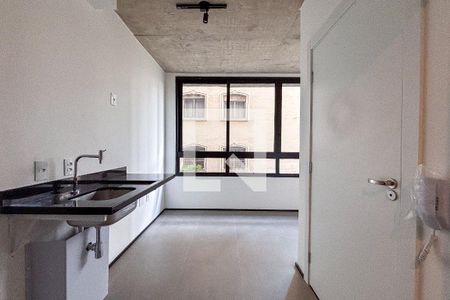 Cozinha de kitnet/studio para alugar com 1 quarto, 33m² em Cerqueira César, São Paulo