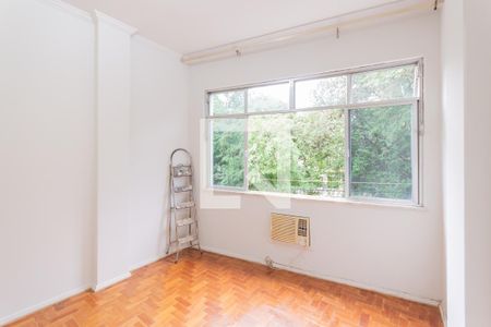 Quarto 1 de apartamento à venda com 3 quartos, 130m² em Grajaú, Rio de Janeiro