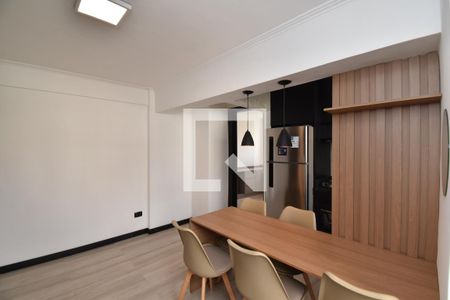 Sala/Cozinha de apartamento para alugar com 1 quarto, 35m² em Cristo Rei, Curitiba