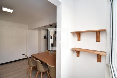 Sala/Cozinha de apartamento para alugar com 1 quarto, 35m² em Cristo Rei, Curitiba