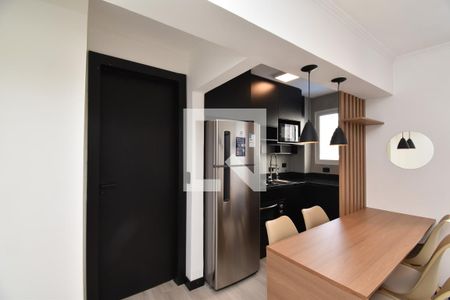 Sala/Cozinha de apartamento para alugar com 1 quarto, 35m² em Cristo Rei, Curitiba
