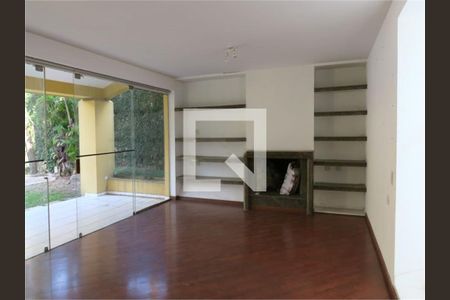 Casa à venda com 4 quartos, 540m² em Vila Tramontano, São Paulo