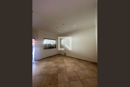 Casa à venda com 3 quartos, 300m² em Olímpico, São Caetano do Sul