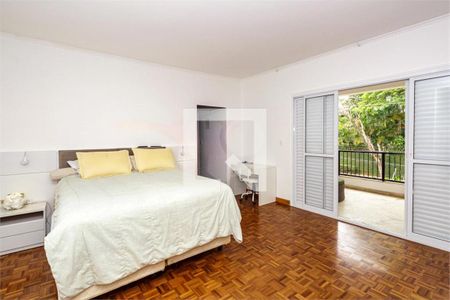 Casa à venda com 5 quartos, 510m² em Parque Colonial, São Paulo