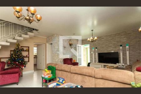 Casa à venda com 4 quartos, 223m² em Vila Romana, São Paulo