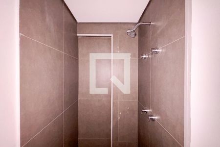 Banheiro de kitnet/studio à venda com 1 quarto, 28m² em Cerqueira César, São Paulo