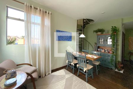 Sala de apartamento à venda com 2 quartos, 130m² em Santa Tereza, Belo Horizonte