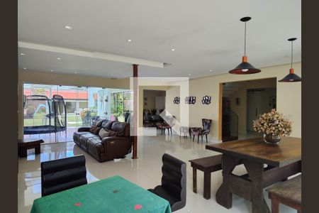 Sala de casa de condomínio à venda com 4 quartos, 645m² em Barra da Tijuca, Rio de Janeiro