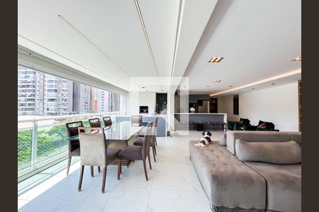 Sala de apartamento para alugar com 3 quartos, 138m² em Jardim Caravelas, São Paulo