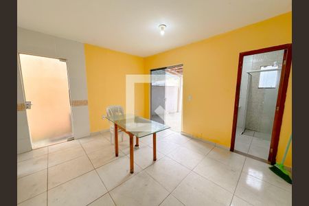 Sala/Cozinha de casa para alugar com 2 quartos, 135m² em São João do Rio Vermelho, Florianópolis