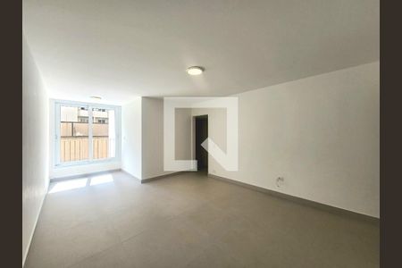 Sala de apartamento para alugar com 2 quartos, 75m² em Indianópolis, São Paulo