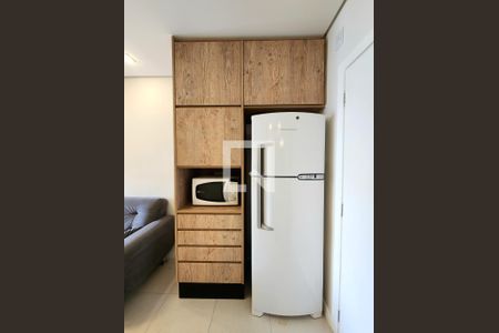 Sala/Cozinha de apartamento para alugar com 1 quarto, 37m² em Indianópolis, São Paulo