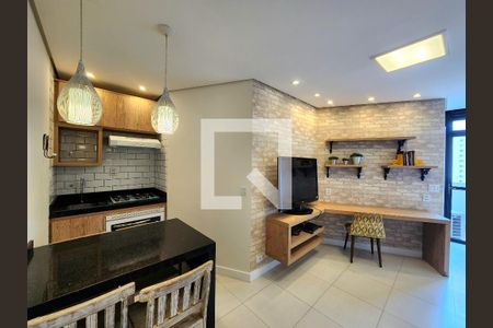 Sala/Cozinha de apartamento para alugar com 1 quarto, 37m² em Indianópolis, São Paulo