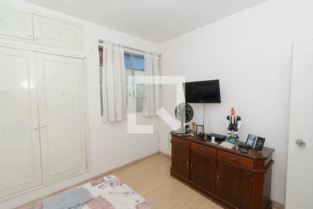 Quarto 1 de casa para alugar com 3 quartos, 260m² em Bairro da Glória, Contagem