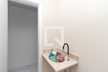 Lavabo de casa para alugar com 3 quartos, 360m² em Vila Isolina Mazzei, São Paulo