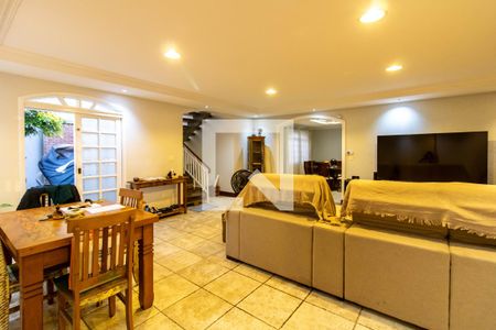 Sala de casa à venda com 3 quartos, 308m² em Vila Zamataro, Guarulhos