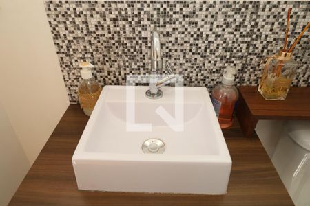 Lavabo de casa à venda com 4 quartos, 110m² em Vila Jacuí, São Paulo