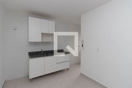 Sala/Cozinha de apartamento para alugar com 1 quarto, 41m² em Vila Constança, São Paulo