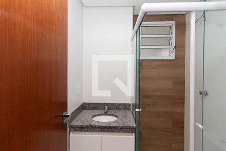 Banheiro de apartamento para alugar com 1 quarto, 41m² em Vila Constança, São Paulo