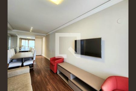 Sala de apartamento para alugar com 3 quartos, 76m² em Vila Olímpia, São Paulo