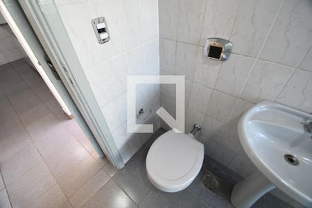 Banheiro Social de kitnet/studio à venda com 1 quarto, 34m² em Vila Itapura, Campinas