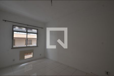 Quarto 1 de apartamento para alugar com 2 quartos, 80m² em Praça Seca, Rio de Janeiro