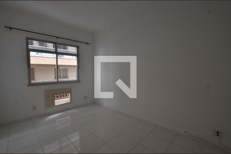 Quarto 1 de apartamento para alugar com 2 quartos, 80m² em Praça Seca, Rio de Janeiro