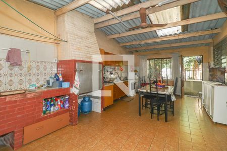 Cozinha de casa à venda com 4 quartos, 169m² em Chácara das Pedras, Porto Alegre
