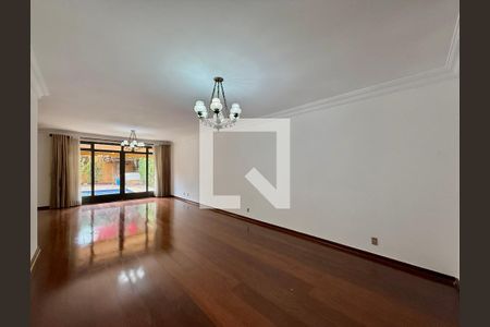 Sala de casa à venda com 4 quartos, 491m² em Chácara Santo Antônio (zona Sul), São Paulo