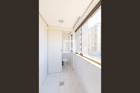 Lavabo de apartamento para alugar com 3 quartos, 180m² em Centro, Canoas