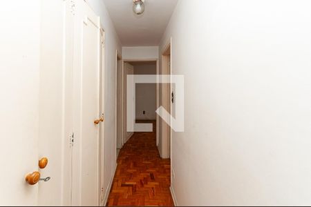 Corredor de apartamento para alugar com 2 quartos, 80m² em Vila Anglo Brasileira, São Paulo