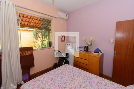 Quarto 2 de casa à venda com 3 quartos, 360m² em Novo Riacho, Contagem