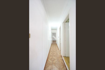 Corredor dos quartos de casa para alugar com 3 quartos, 200m² em Vila Gomes Cardim, São Paulo