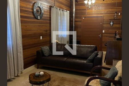 Sala de casa à venda com 3 quartos, 190m² em Feitoria Seller, São Leopoldo