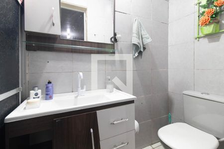 Banheiro  - Casa 1 de casa à venda com 2 quartos, 64m² em Santo Antônio, Porto Alegre