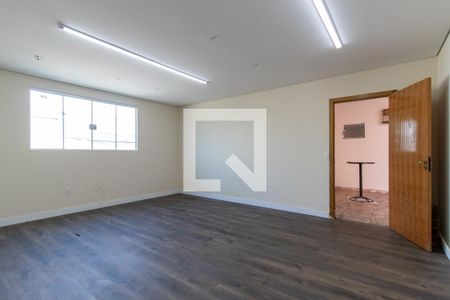 Casa para alugar com 3 quartos, 270m² em Baeta Neves, São Bernardo do Campo